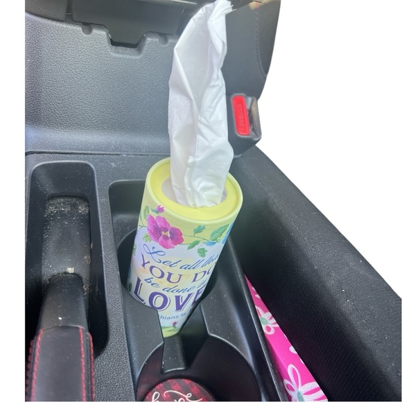 Car Tissue Cylinder with Floral Inspirational Design has 50 3ply facial tissues - Picture 5 of 16